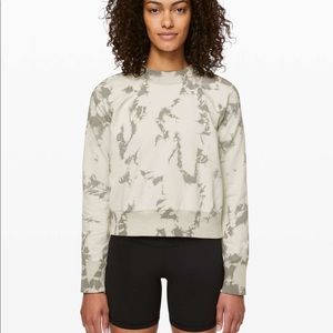 Lululemon Ready to roll crew 8